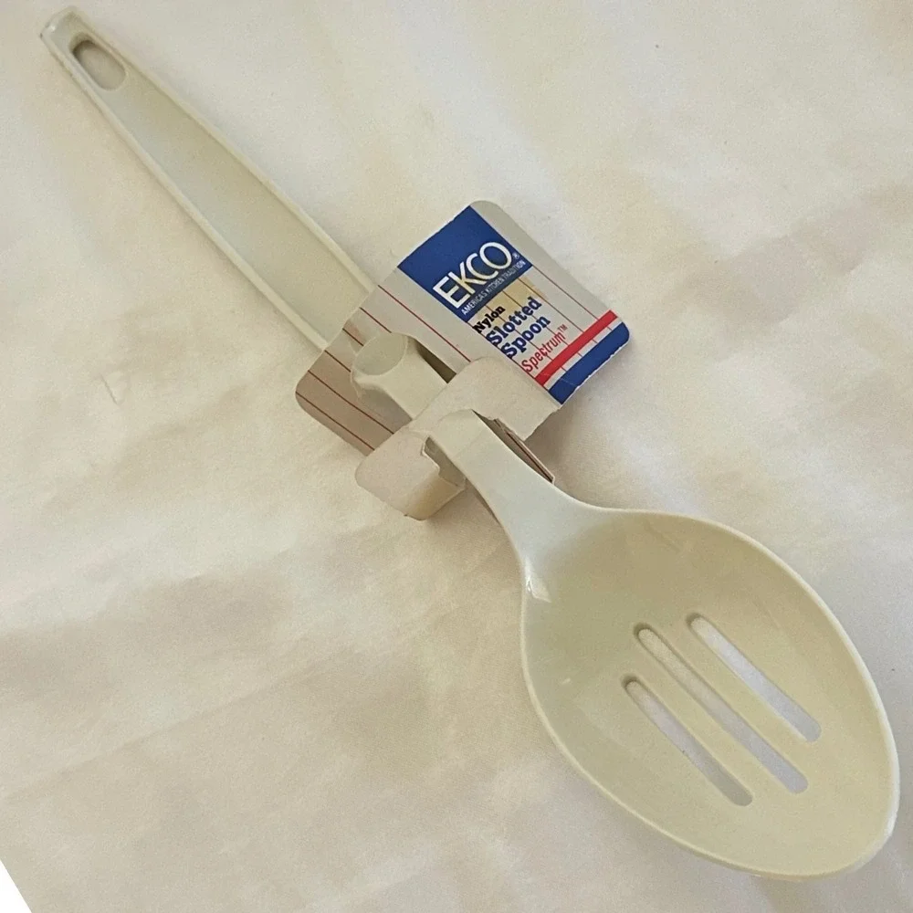EKCO Slotted Spoon White NEW Vintage 1986 Nylon Spectrum Made in USA